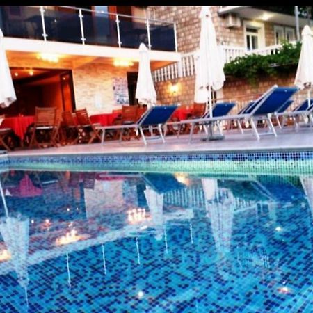 Apartments Dragisic Sveti Stefan Esterno foto